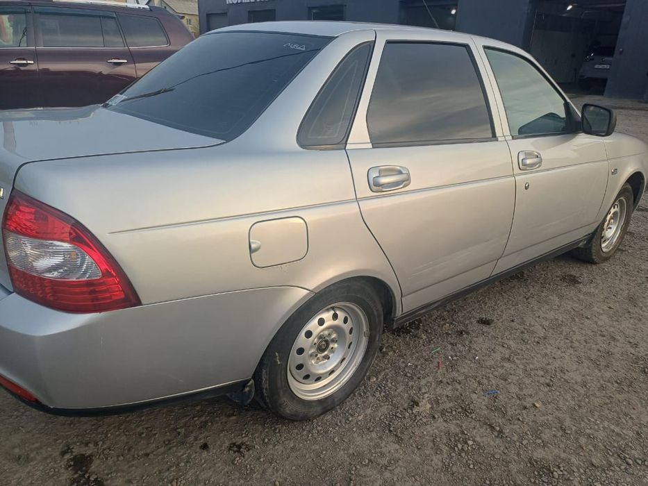 Срочно продам  Приору