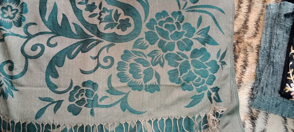 Продам палантины