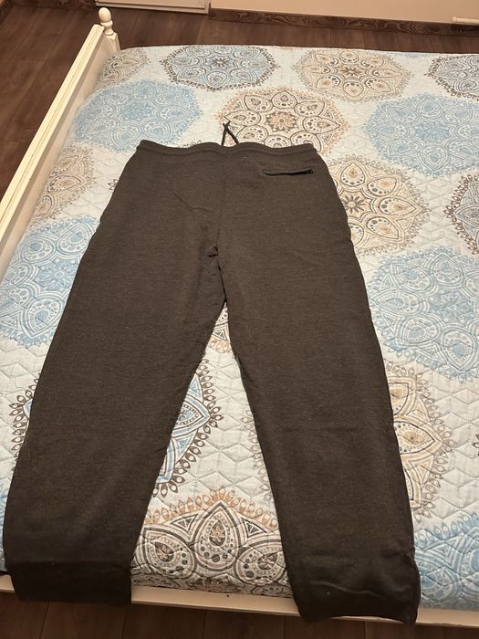 Продавам анцуг Lonsdale 3XL