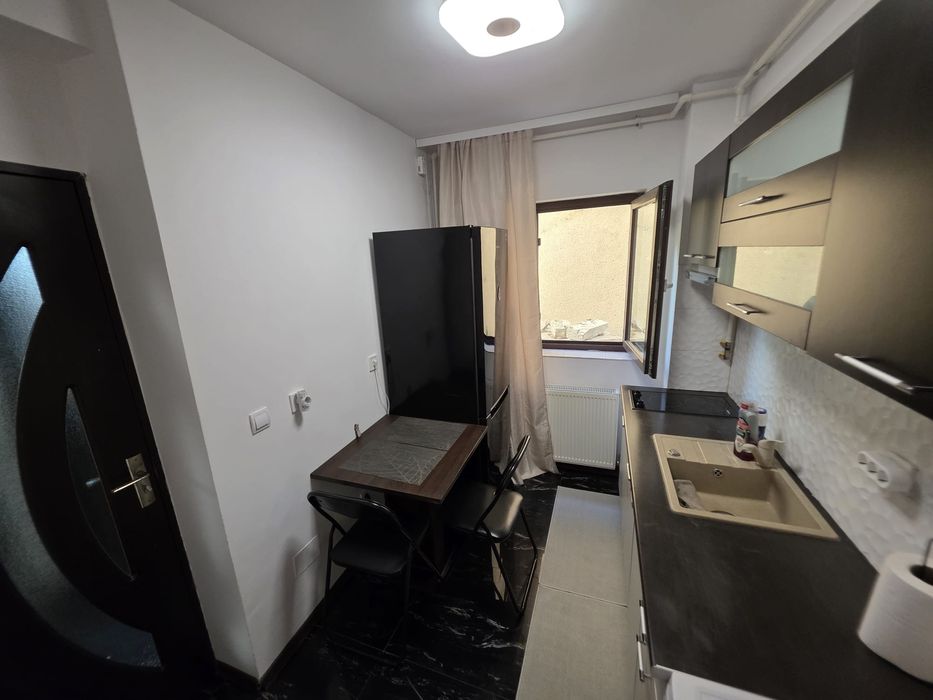 Vind Apartament-Spațiu Comercial- Faleza Nord(Particular)