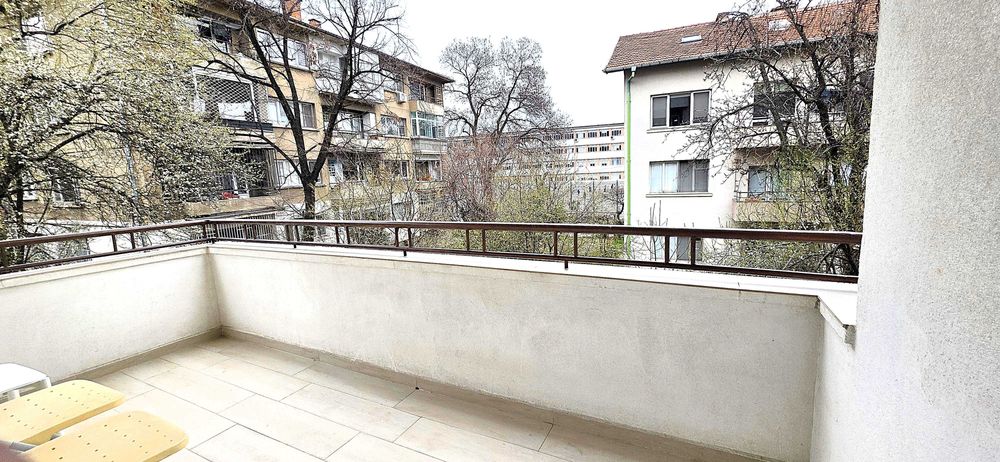 ПОД НАЕМ 4-стаен  апартамент Гео Милев, 140м2,