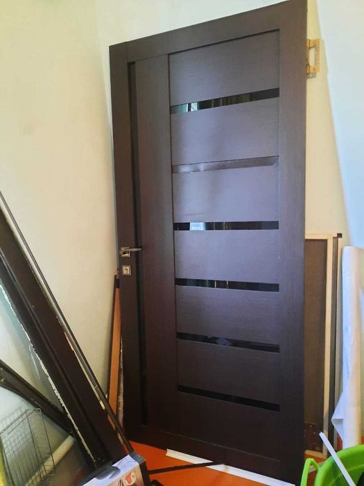 продам двери хорошие