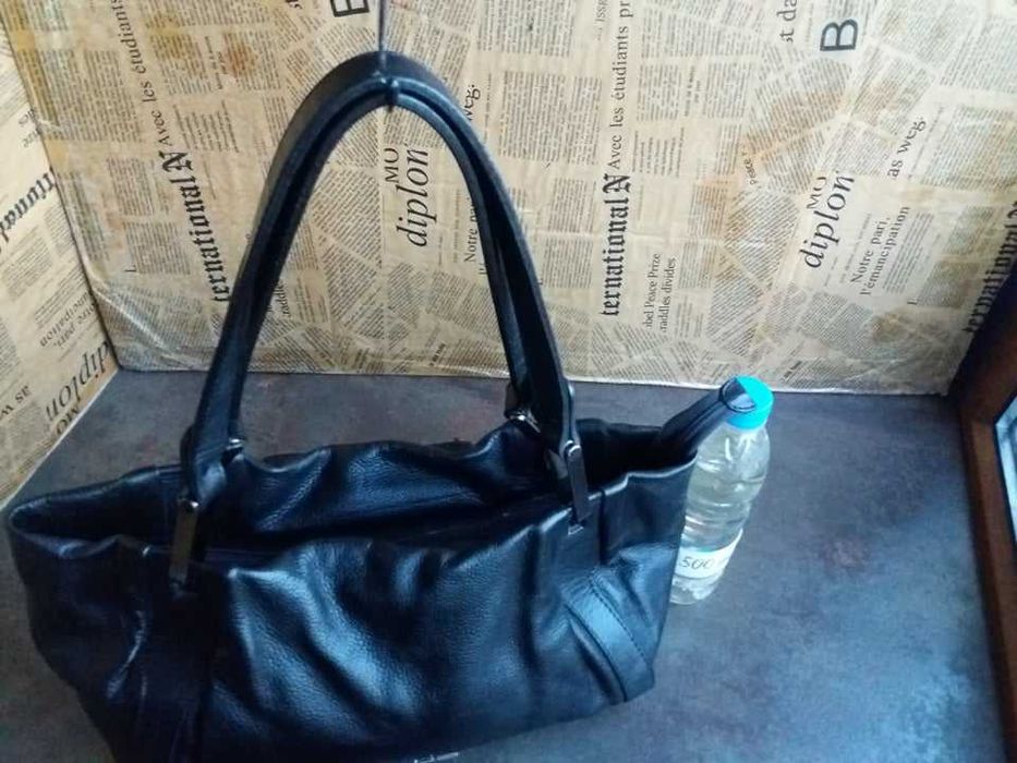 дамска черна кожена чанта от естествена кожа