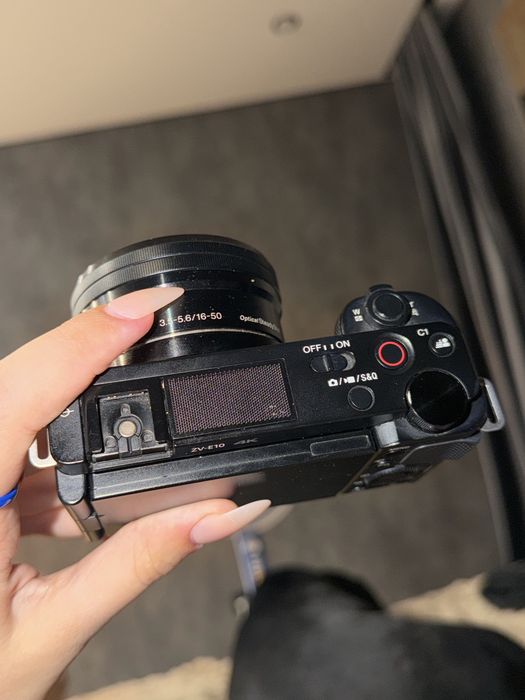 Камера Sony zv-e10