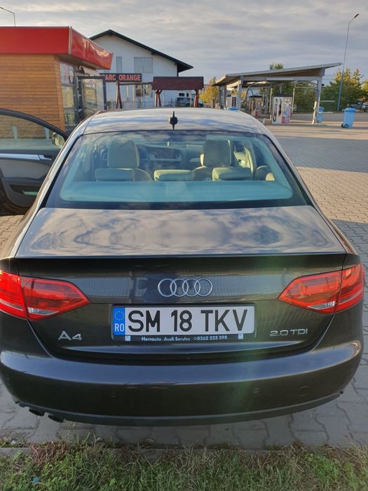 Audi A4 B8 143 cp Automată