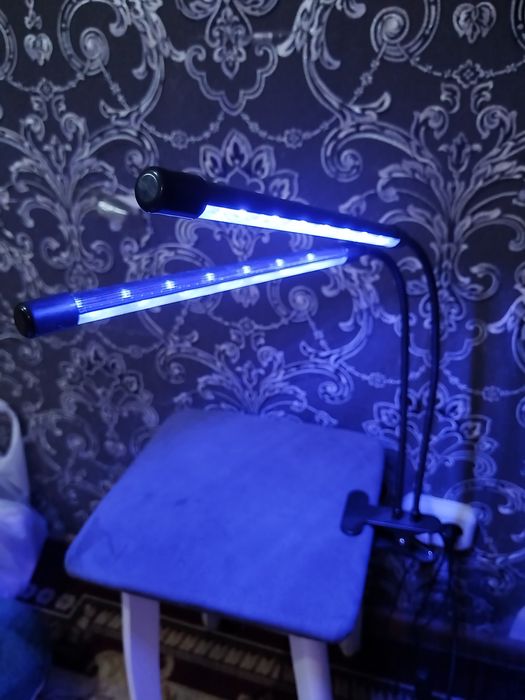 Продам Фитолампы две штуки