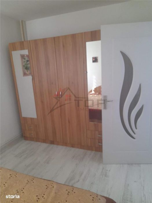Podu Ros - 2 camere de inchiriat, mobilat utilat, liber