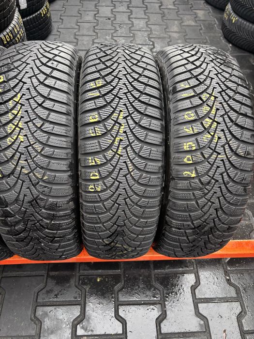 Anvelope Iarna 205/60/16 GoodYear UltraGrip 9 205 60 16 R16