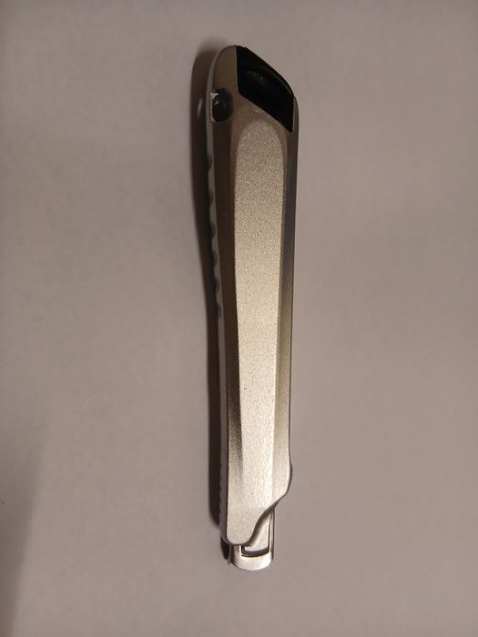 Cutter ergonomic metal,cu 5 lame incorporate
