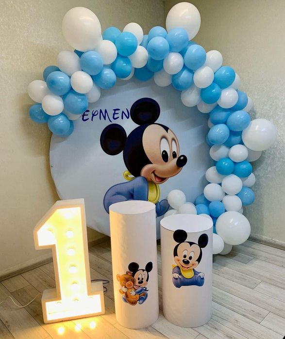 Продавам кръгъл винил 2/2м