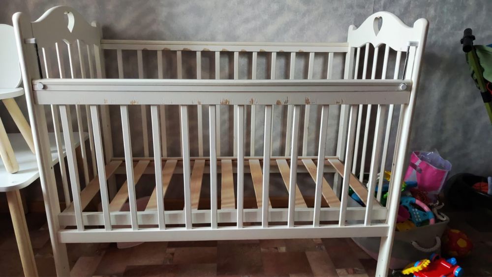 Отдам детскую кроватку