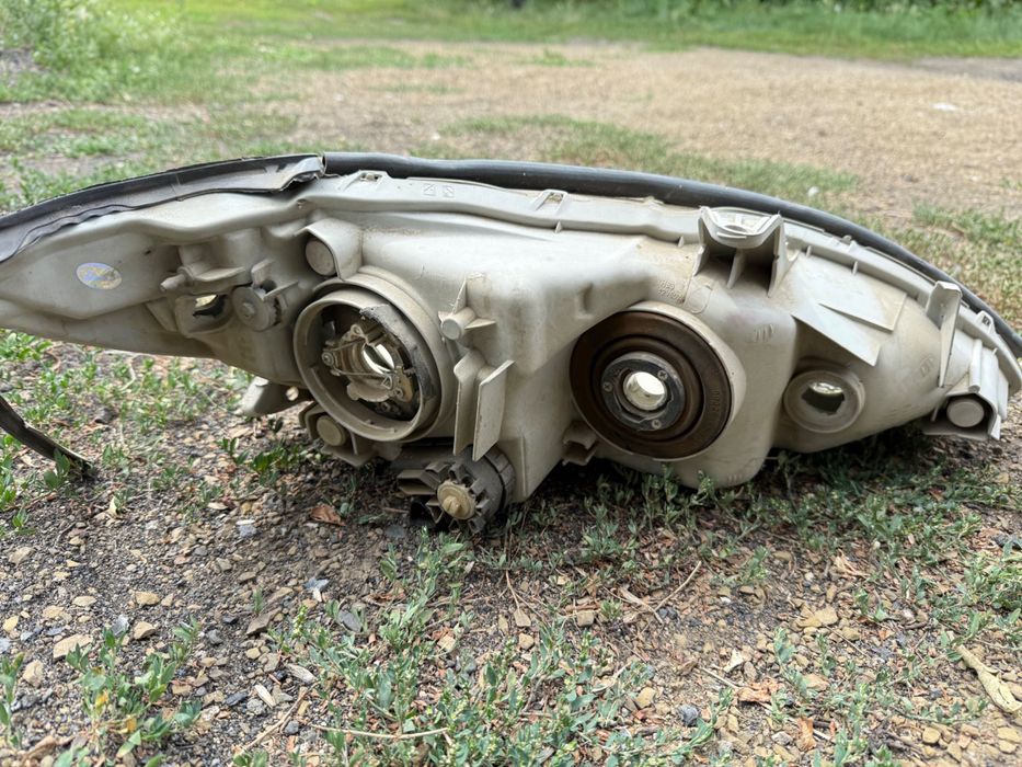 Фары на Toyota Camry 35
