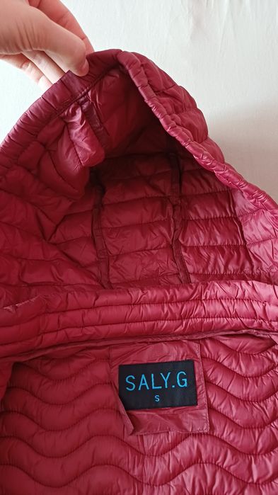 Geacă fântână vișinie, mărimea S