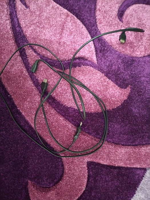 Vand PlayStation 4 , cu 8 jocuri