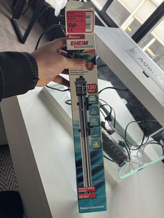 Аквариум 60 литра с капак, осветление, помпа и филтър