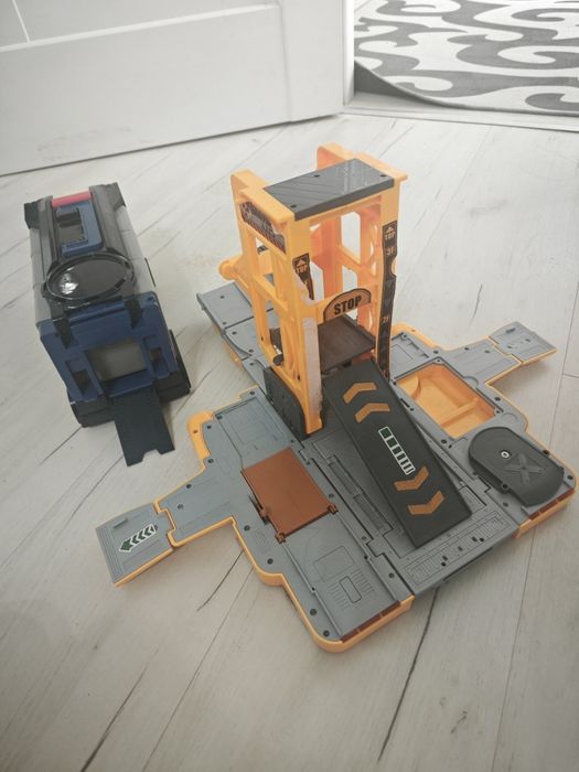 Игрушки для детей Робокар разные