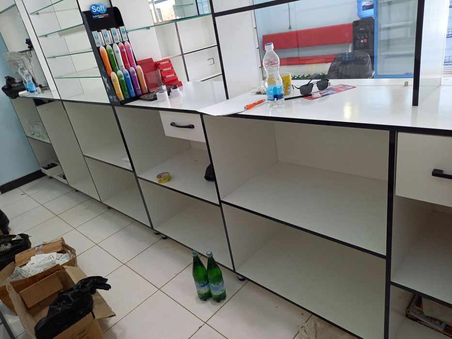 Ishga tayyor rastalar mebellar sotiladi