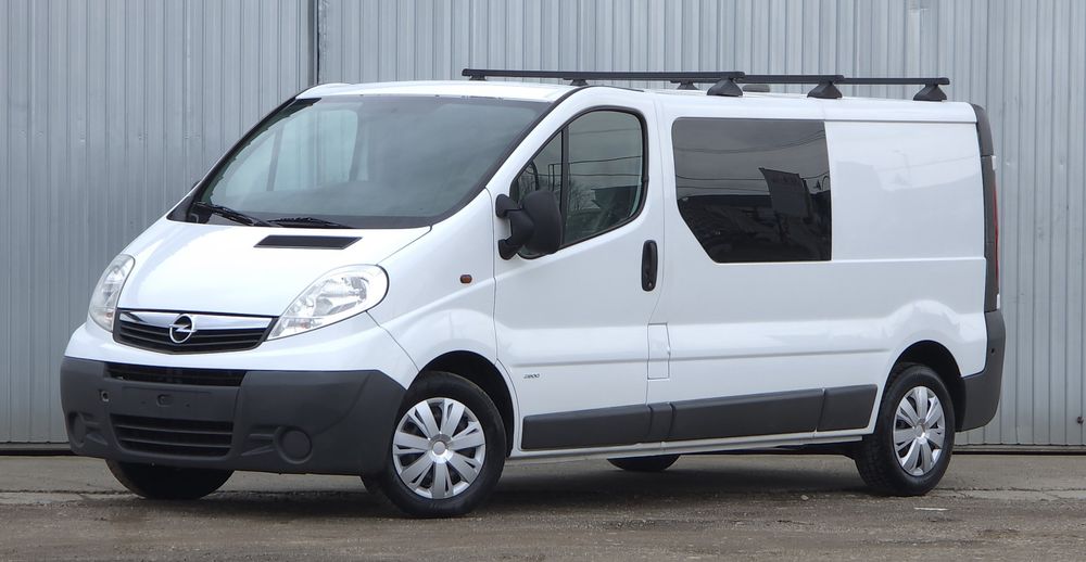 Opel Vivaro 6 locuri mixt si marfa lung 2013