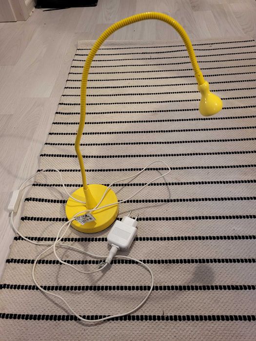 Cafetiera Philips Gaia 175lei Ondulator Philips 75lei Veioza IKEA 65le