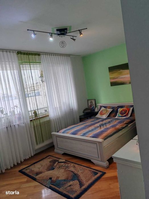 cv 185 Hortensiei, apartament 2 camere decomandat,etaj III+loc parcare