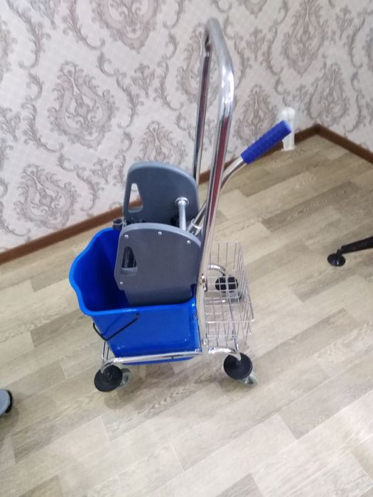 Тележка с отжимом одно ведро