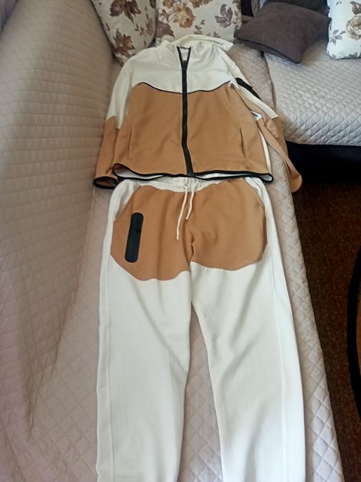 Нов анцунг 50лв...