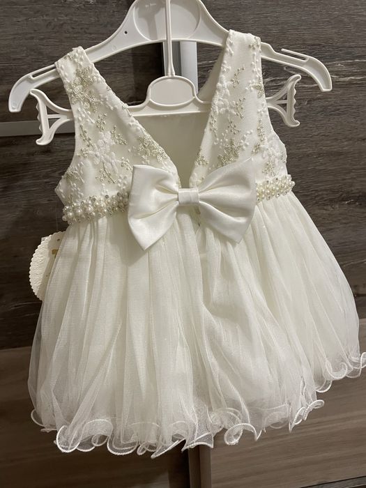 Рокличка за 12 месеца