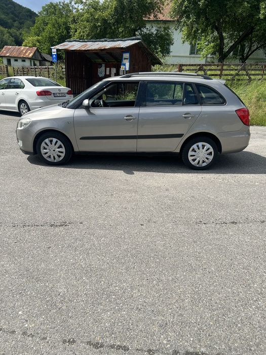 SKODA Fabia 2009 — imagine 3