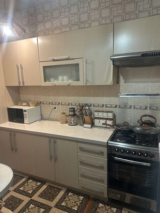 Продам 3/2/9 Карасу-6