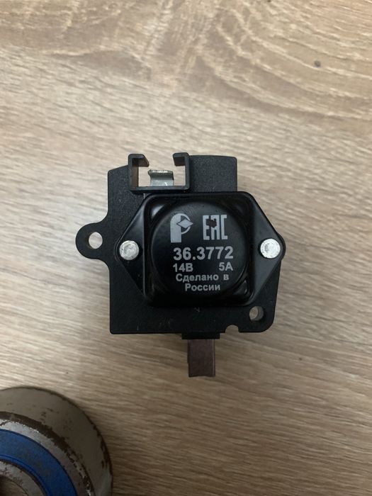 Термостат,ступ подшипники,щетки на генератор