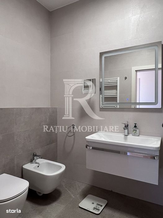 Penthouse cu Design Eclectic | Central | Panoramă Unică | Oradea