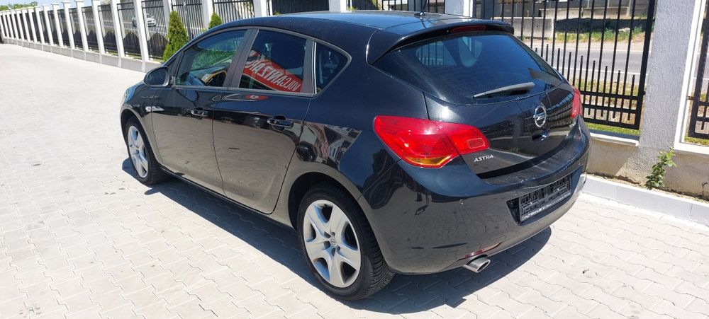 OPEL ASTRA J -1.4 TURBO ‼️Benzina +LPG ( Gaz)‼️ Klima -An 2012‼️