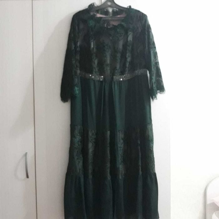 продам новая платье 50 размера