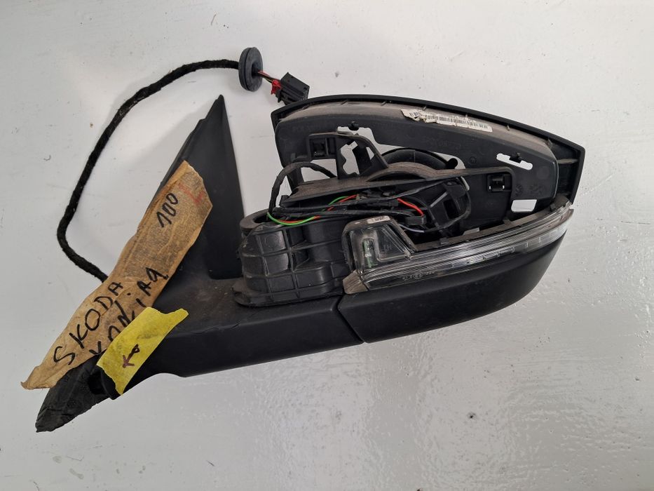 Огледало ляво Skoda Kodiag
