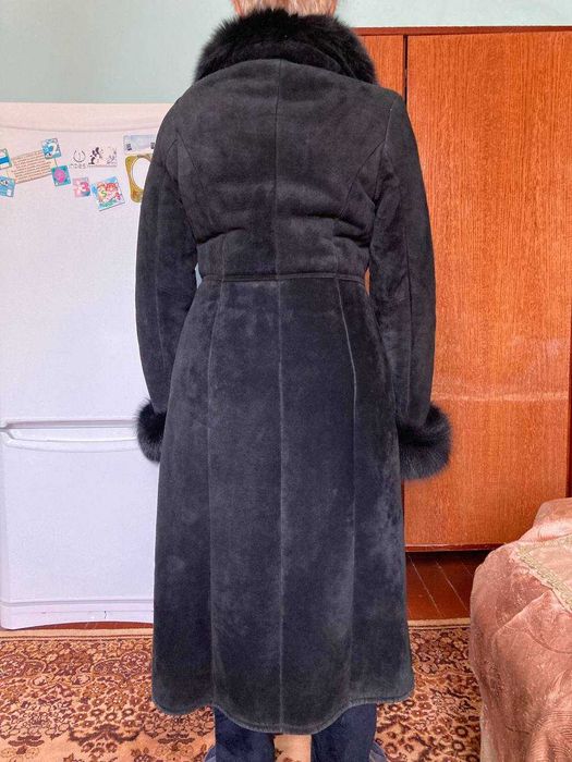 Женская дубленка из натурального меха, 4XL размер 44-46.
