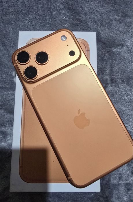 iPhone 17 Pro Max 256GB Cosmic Orange | Идеал | АКБ 100%