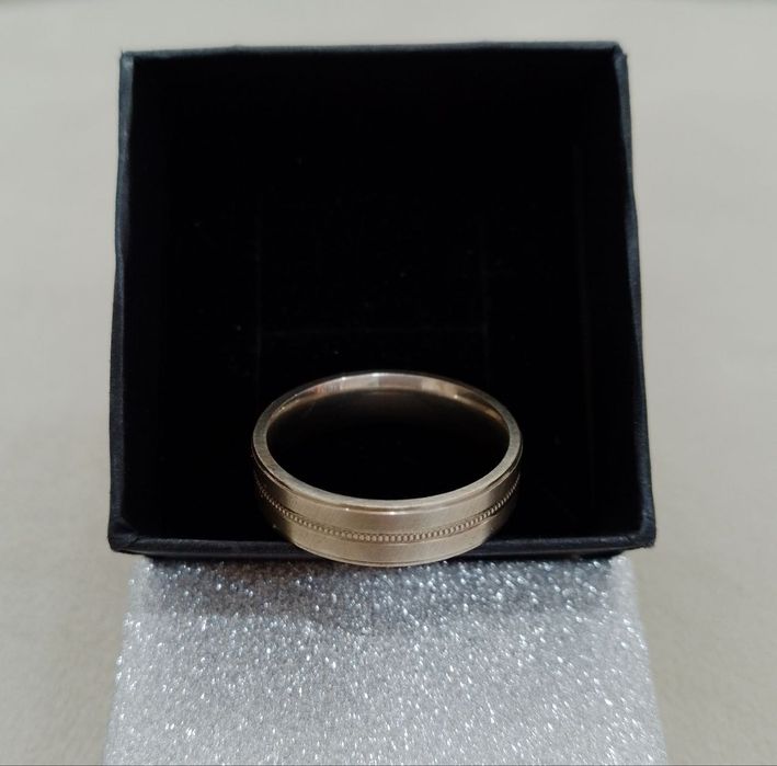Новая, Муж.обручальная кольцо