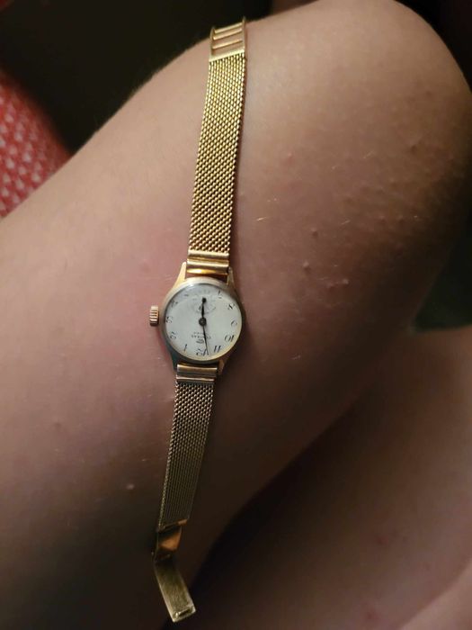 Ceas 18 k aur Conteas De colecție