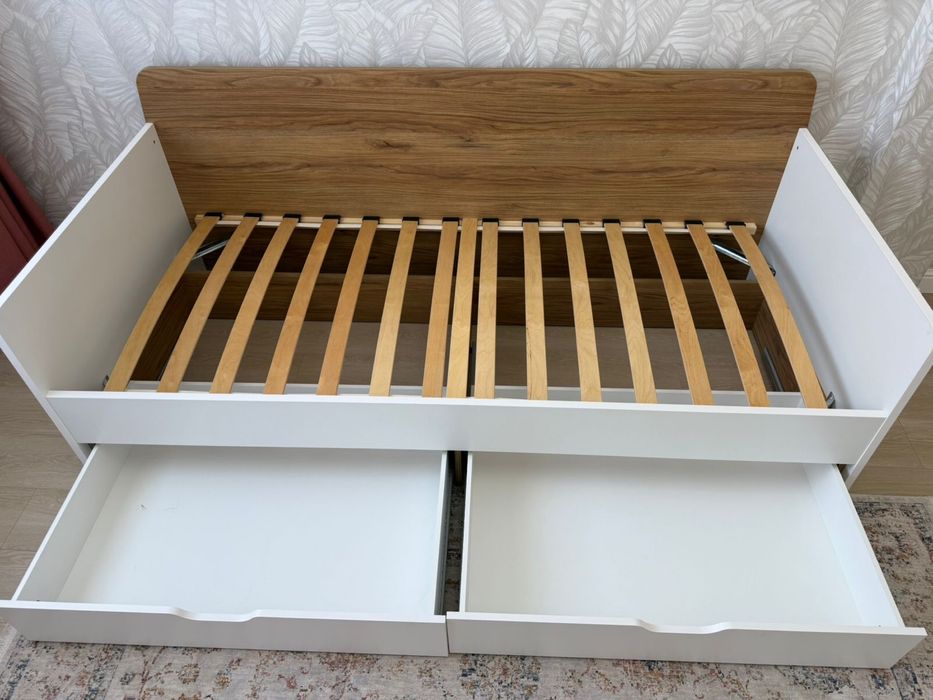 Детский кровать