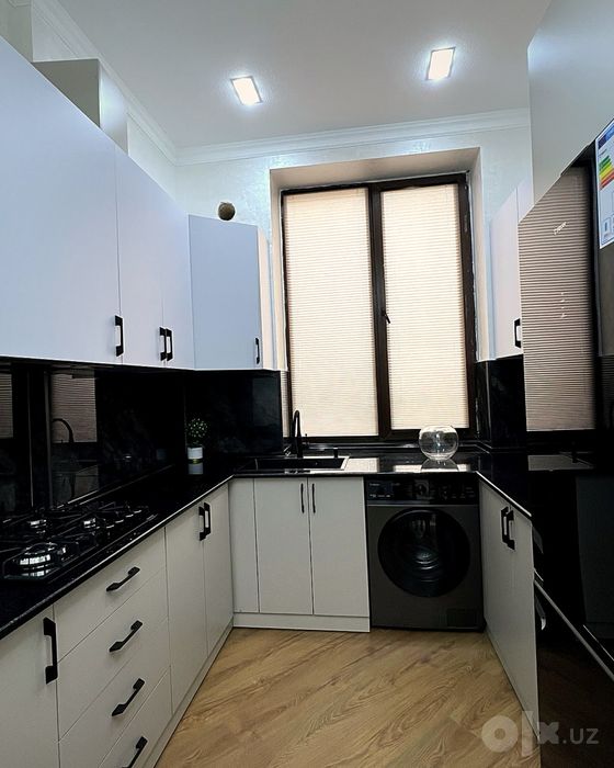 Samarqand, Gagarin — 103 m², 3 xonali, mebelli kvartira