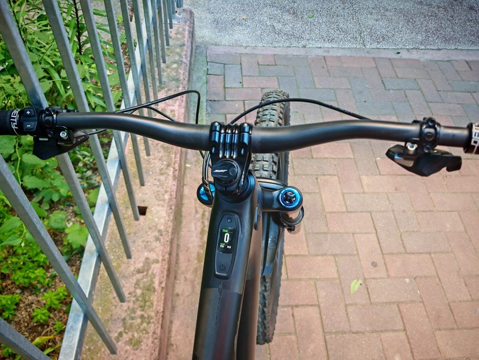 Bicicleta electrica full suspension carbon Specialized S-works Turbo Levo  90 NM baterie 700 wh stare foarte buna