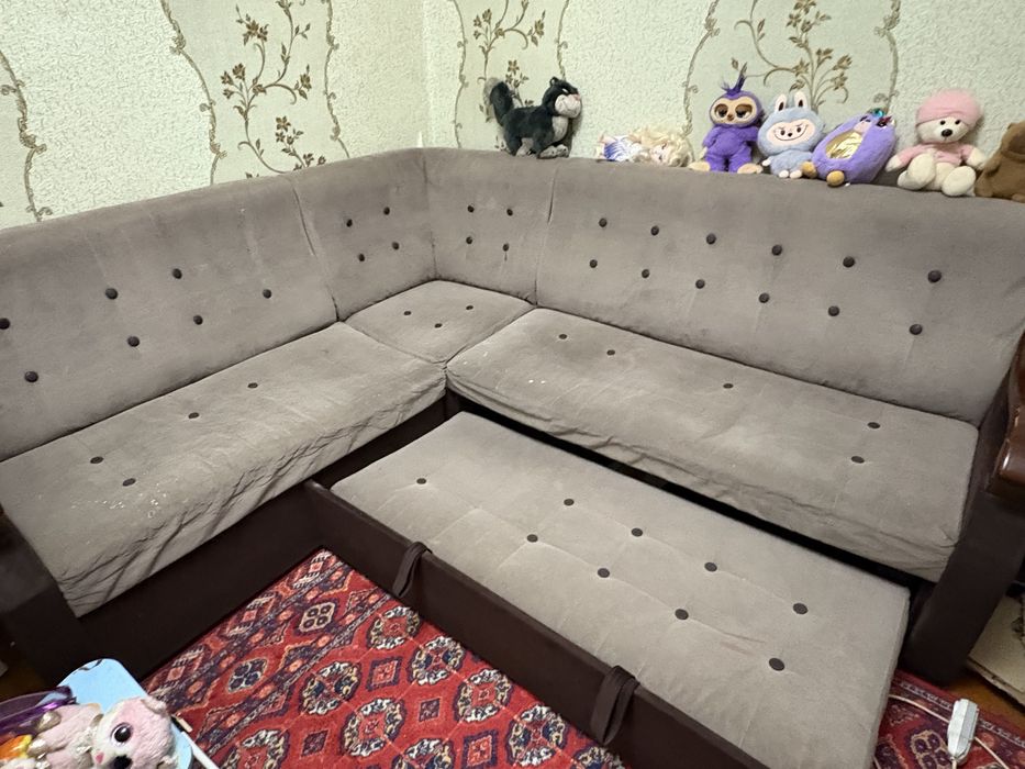 Продается большой уголок в отличном состоянии