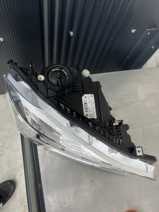 Vand far dreapta bmw seria 3 F30 facelift Full LED