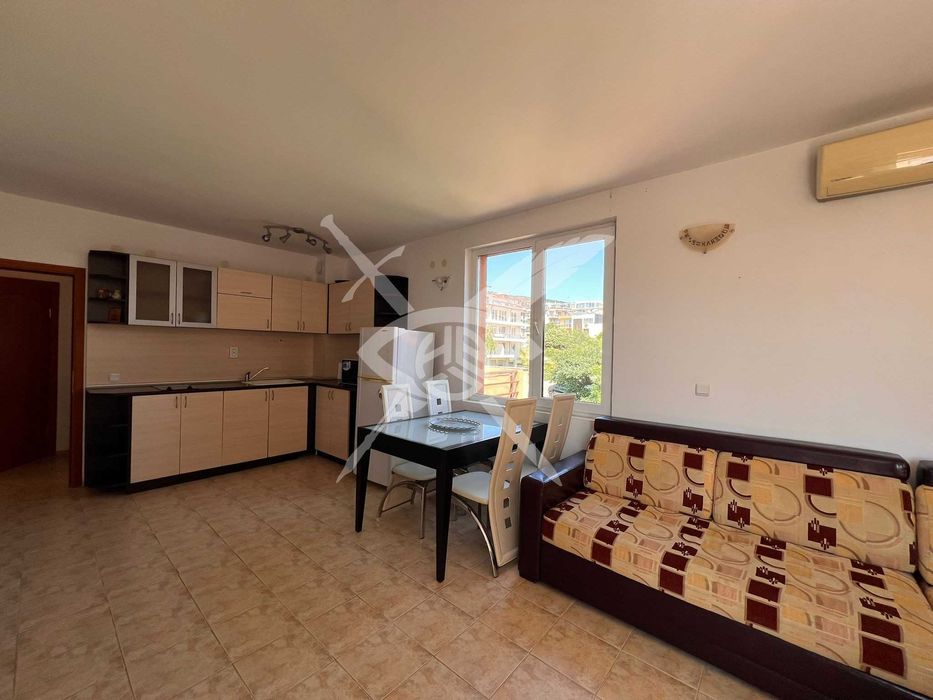 Продава се Четиристаен апартамент в Свети Влас - 93 кв.м за 1431 €/кв.м - Снимка #2