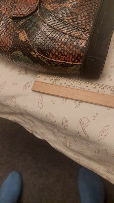 Женские кожанные полусапожки.