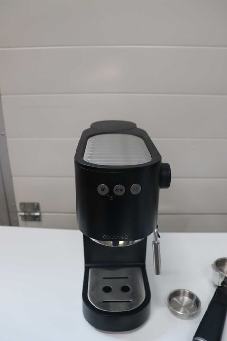 Кафемашина Cecotec Cafelizzia Fast Express, 1350 W, термоблок, ForceAroma 20 бара