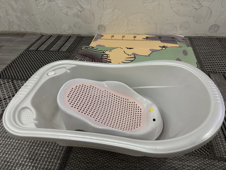 Продам ванную с горкой