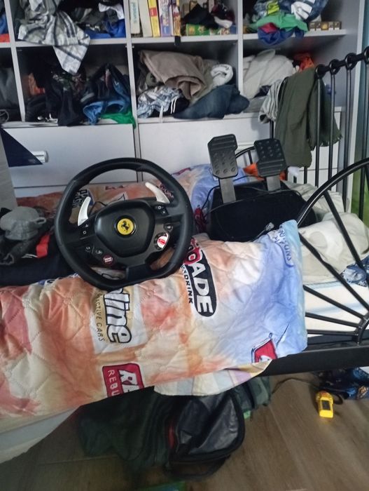 Волан с педали Thrustmaster T80