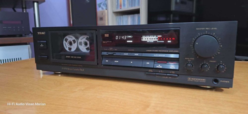 Deck Teac V-670