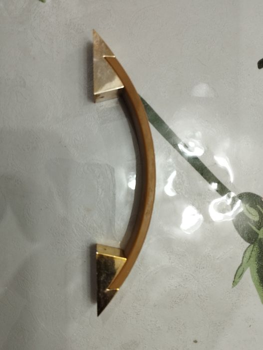 Ручки мебельные в хорошем состоянии